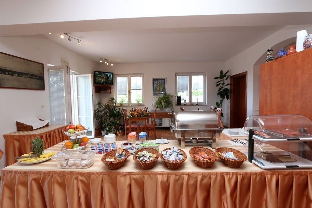 Bed & Breakfast Jugo Новалья Экстерьер фото